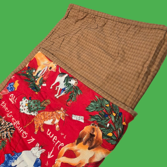 Handmade 1988 Artist Signed Mischievous Dogs Cats Christmas Quilted Wall Hanging - Picture 13 of 14